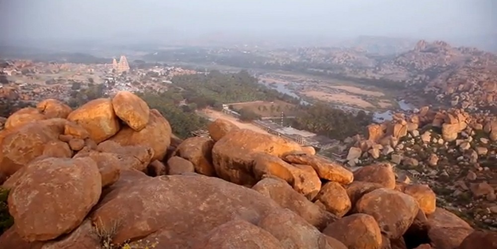 Каменный город Хампи вид сверху, Индия