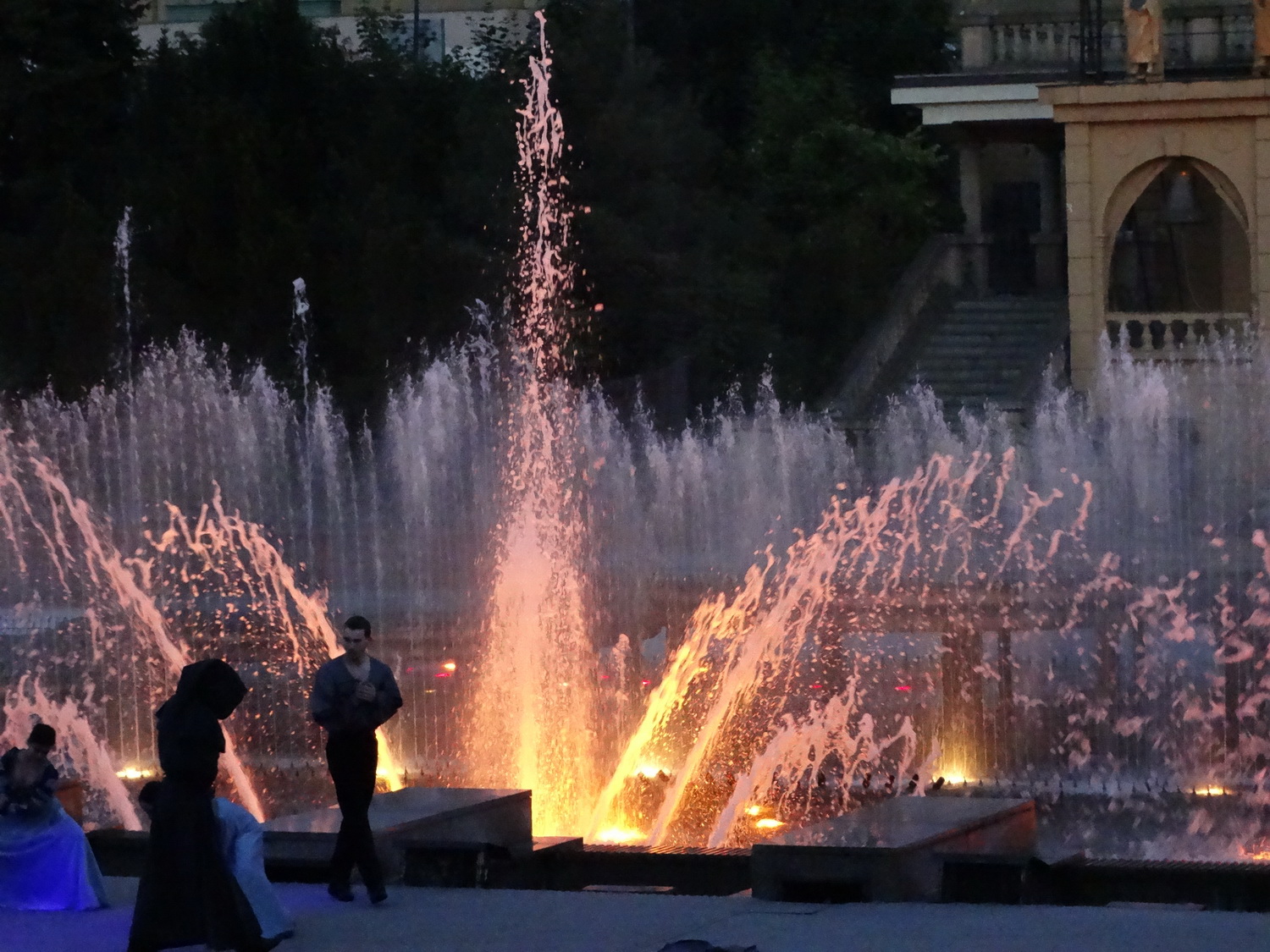 Поющие фонтаны, Чижик, Прага