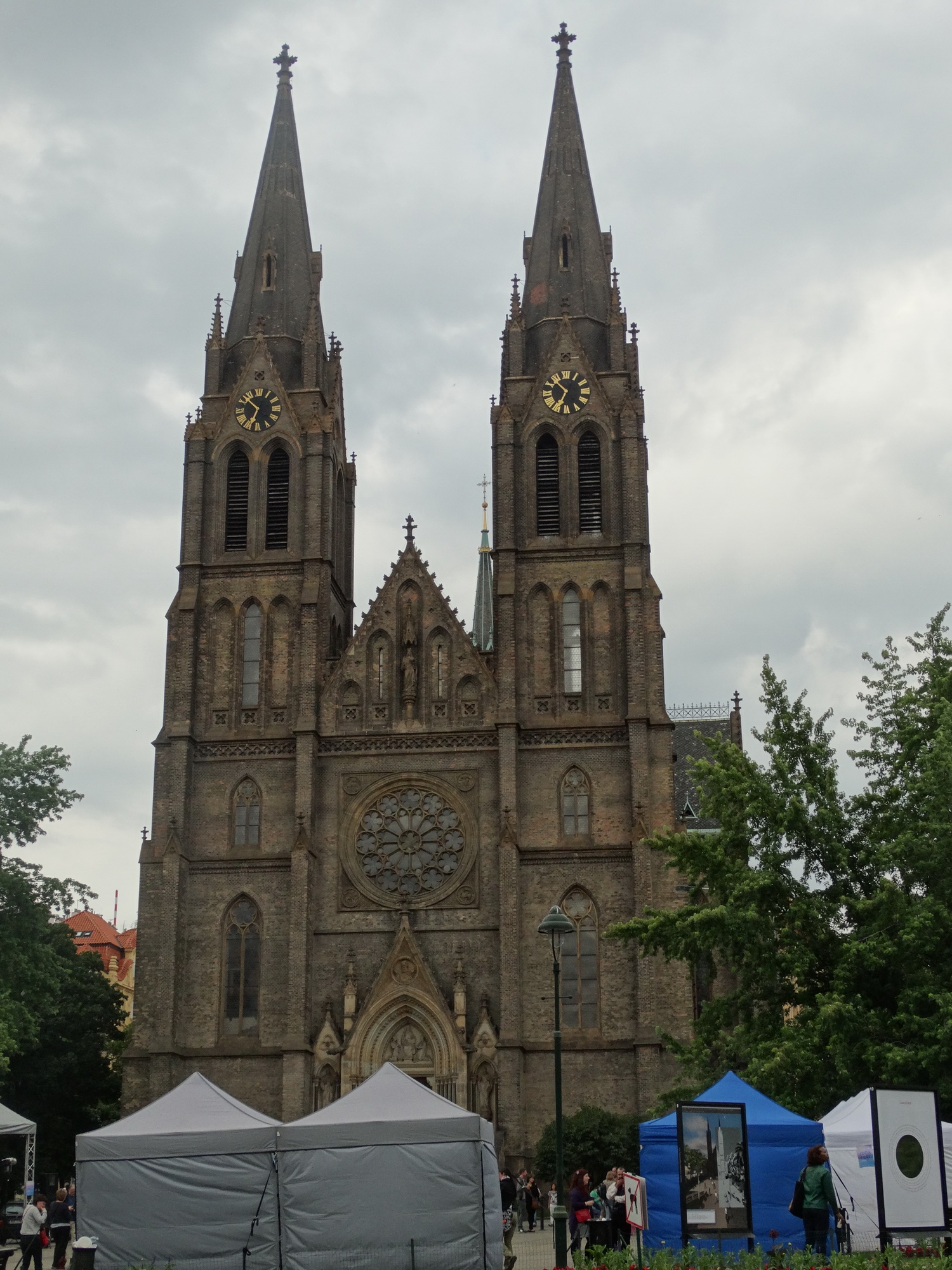 Костел Святых Петра и Павла, Прага