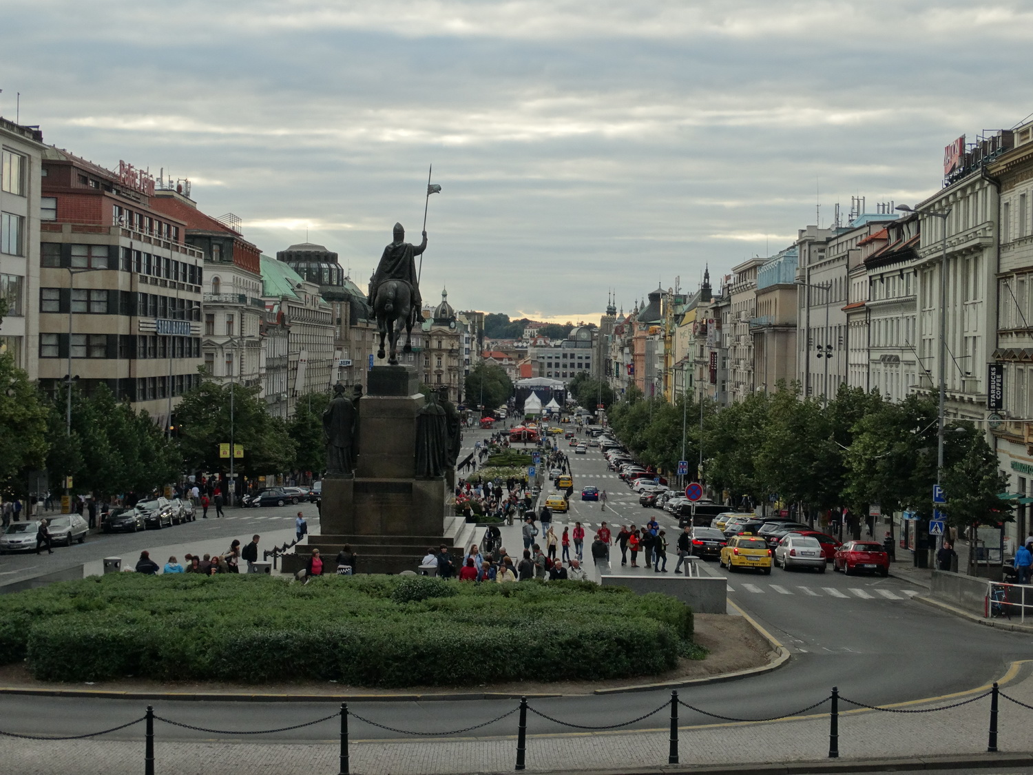 Валцавская площадь, Прага